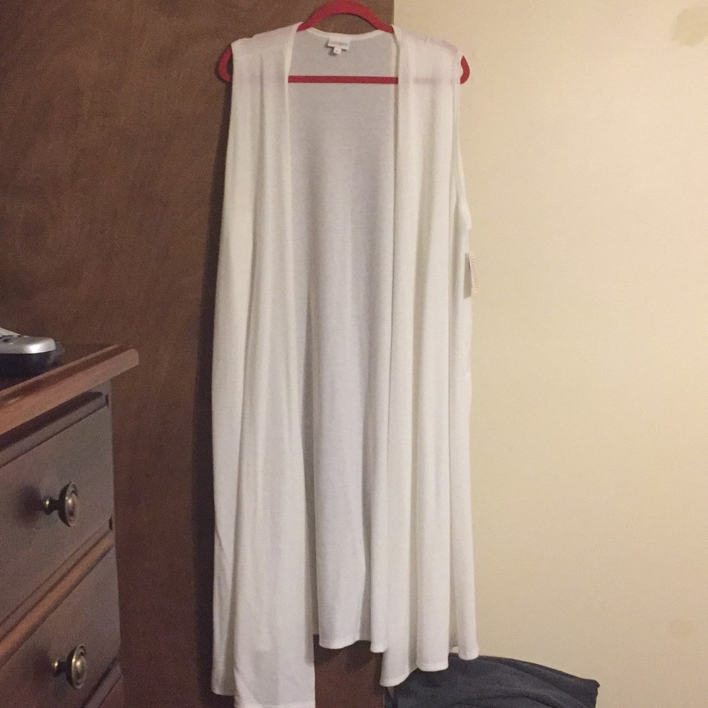 Lularoe Joy size XL solid white